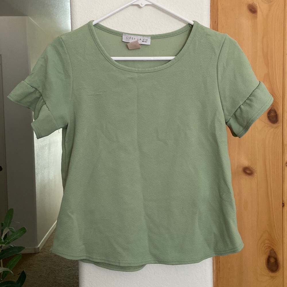 Ruffled sleeve top